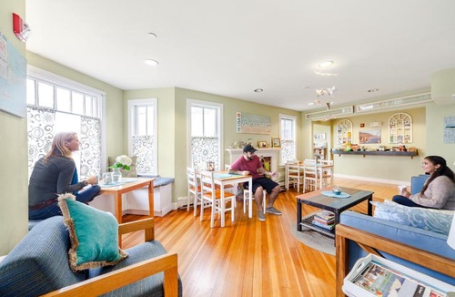 Hyannis Hostel | HI Hyannis Hostel