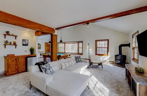 Jay House | Hibernation Station