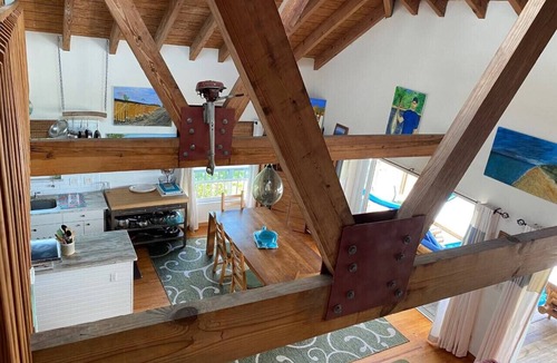 Placida House | Hibiscus House! Beach front - pet friendly