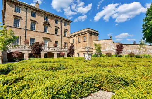 Hickleton House | Hickleton Hall by Interhome