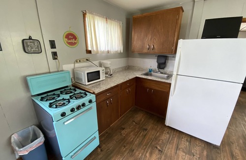 Pittsburg Cabin | Hickory Grove Hideaway - Cabin 7
