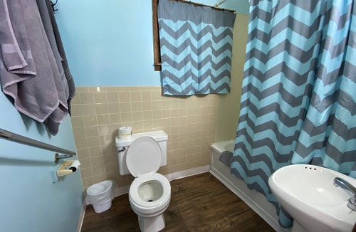 Pittsburg Cabin | Hickory Grove Hideaway - Cabin 8