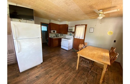 Pittsburg House | Hickory Grove Hideaway - Cabin 3