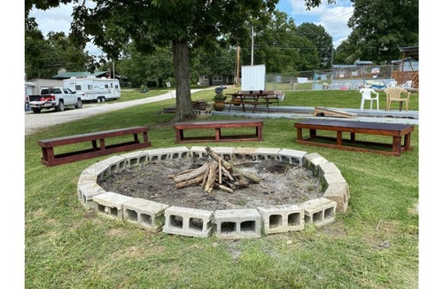 Pittsburg House | Hickory Grove Hideaway - Cabin 3