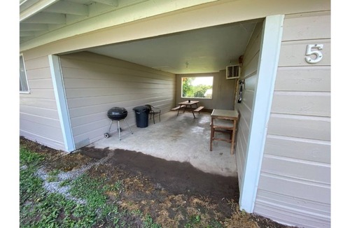 Pittsburg House | Hickory Grove Hideaway - Cabin 5