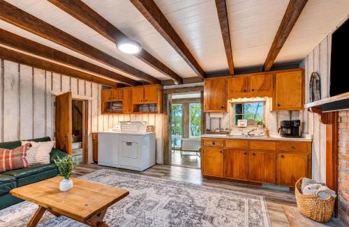 Cadiz House | Hickory Haven - Stunning Lake Views - Private Dock