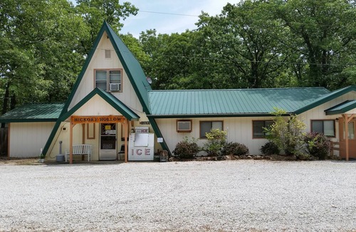 Clinton Cabin | Hickory Hollow Resort