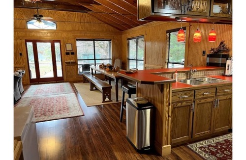 Quinlan House | Hickory House on Lake Tawakoni