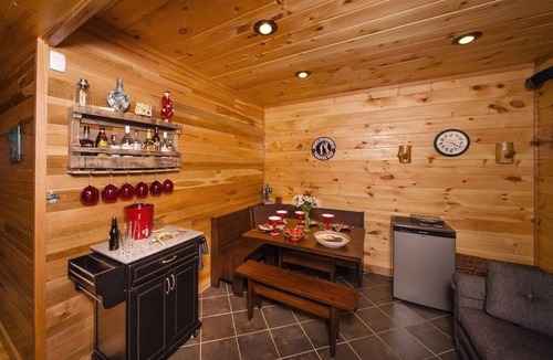 South Bloomingville Cabin | Hickory Ridge-Cabin less than 10 miles away from main state parks.