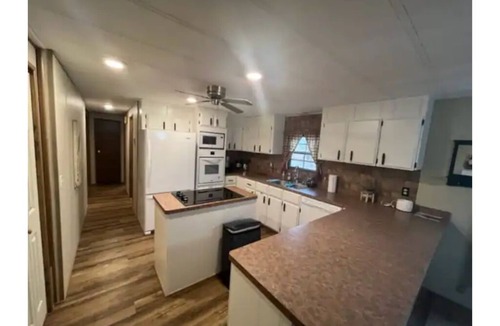 Eufaula Cabin | Hickory Sands Water View Cabin at Lake Eufaula.