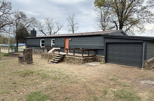 Eufaula Cabin | Hickory Sands Water View Cabin at Lake Eufaula.