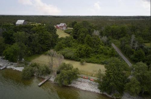 Milford House | Hicks Holme - Beach Front Victorian ST 2020-0420