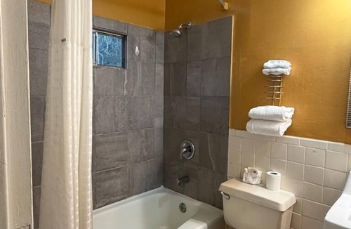 Hico Hotel | Hico Hills Inn