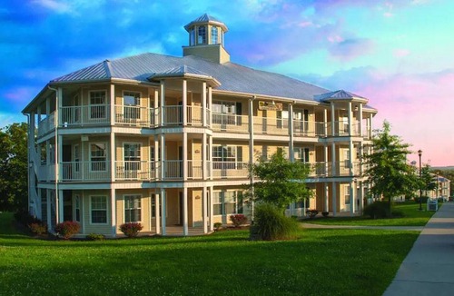 Branson Apartment | HICV Holiday Hills Resort 2BR Suite FRIDAY Check-In