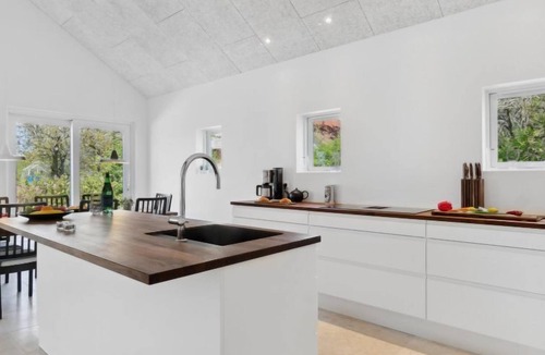 Ronde House | "Hidde" - 200m from the sea by Interhome
