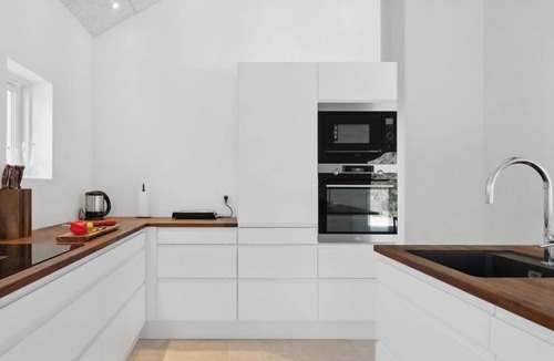 Ronde House | "Hidde" - 200m from the sea by Interhome