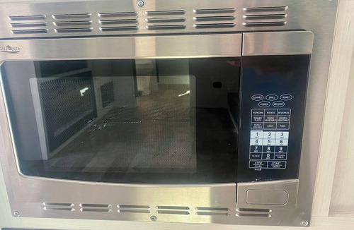 Crook County House | Hidden Acres - RV Rental