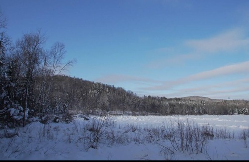 Mauricie Cabin | Hidden Gem, The Charming Riverside Off Grid Cabin