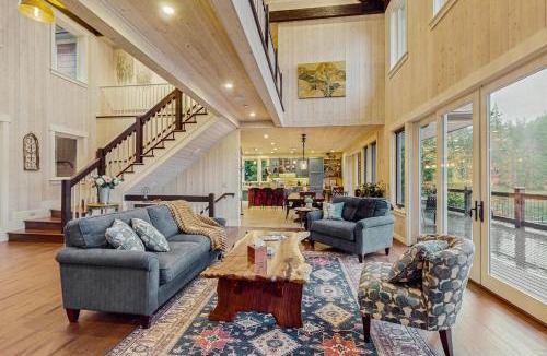 Rollingbay House | Hidden Cove Hideaway