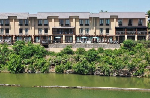 Marble Falls Hotel | Hidden Falls Inn