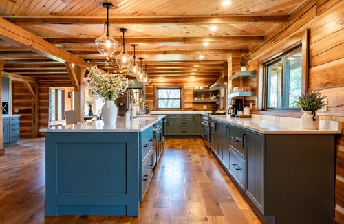 Logan Ski Chalet | Hidden Falls Lodge in Hocking Hills