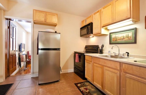 Fells Point House | Hidden Fells Point Gem/Private Courtyard Patio