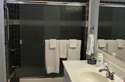 Fernley Resort | Hidden Gem 2 bed 2 bath private mobile home with great parking