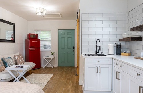 Lake Worth Cottage | Hidden Gem #2 @ Lake Worth