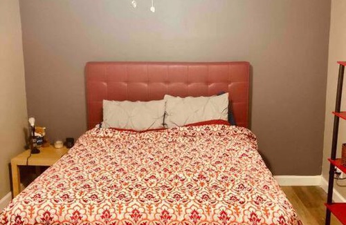 Overland Apartment | HIDDEN GEM!! 7 MINS TO AIRPORT W/ PRIVATE ENTRANCE