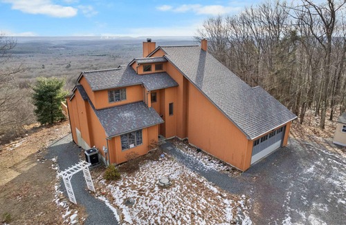 Jonas House | Hidden Gem, Best Views, Unbeatable Seclusion, etc