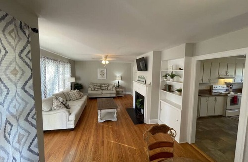 Gadsden House | *Hidden Gem Close 2 Everything *