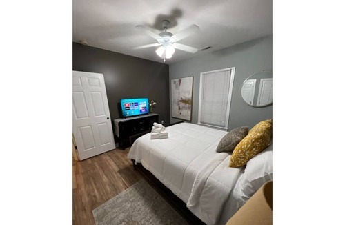 Northwest Raleigh Apartment | Hidden Gem conveniently located to everything.