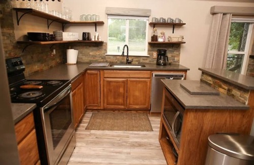 Palestine Cottage | Hidden Gem Cottages: Sapphire Cottage