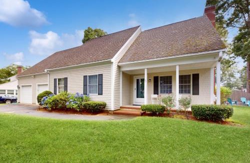 West Hyannisport House | Hidden Gem Hideaway