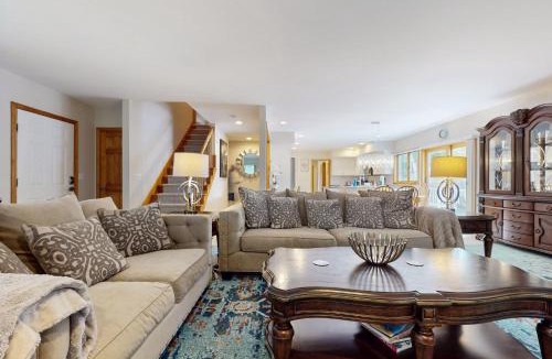 West Hyannisport House | Hidden Gem Hideaway