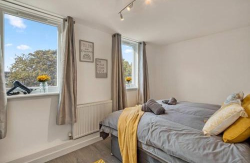 Shaftesbury Apartment | Hidden Gem in Battersea w/Free Parking