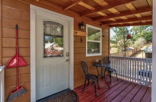 Oakhurst Cottage | Hidden gem in green heaven, getaway to Bass Lake & Yosemite