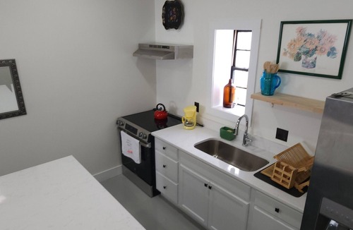 Moultrie Apartment | Hidden Gem in Historic Downtown Moultrie!