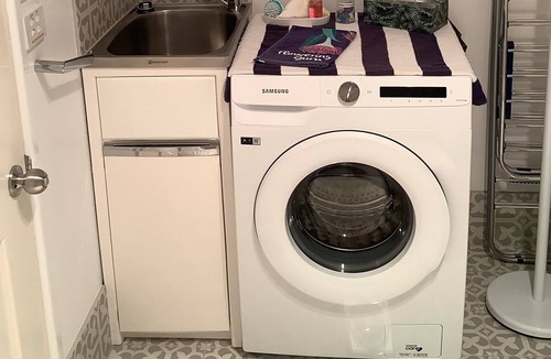 Maloneys Beach House | Hidden Gem in Maloneys Beach