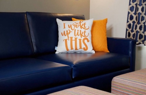 Circleville Resort | Hidden Gem In New York! 4 Beautiful Units with Free Parking, Waterpark