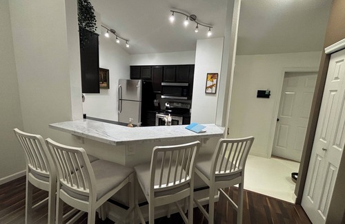 Holly Condo | Hidden Gem in peaceful Central Location!