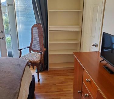Lake Balboa House | Hidden Gem In Plain Sight