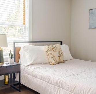 Bryn Mawr-Skyway House | Hidden Gem in Seattle