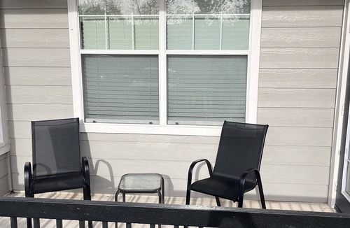 Spring Apartment | Hidden Gem in Spring, TX/Free Parking/Trail/Traveling Professionals Welcome