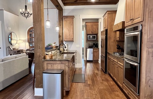 Spring City House | Hidden Gem Lakeside Retreat | Dock & Hot Tub