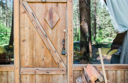 Ashford Cabin | Hidden Gem! Modern A-frame in wooded wonderland