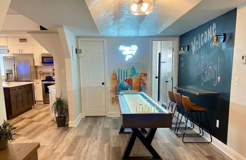 Westwood Hills House | Hidden Gem Modern Loft