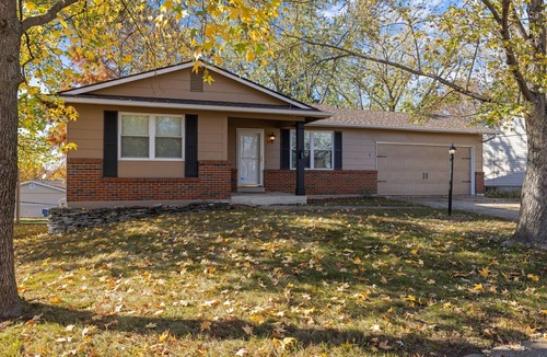 St. Peters House | Hidden Gem on Hillview * 4BD * Games * Good Vibes