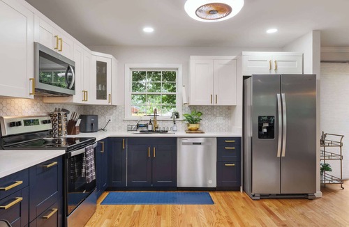 Hikes Point House | Hidden Gem | Stylish Comfort | Prime Location