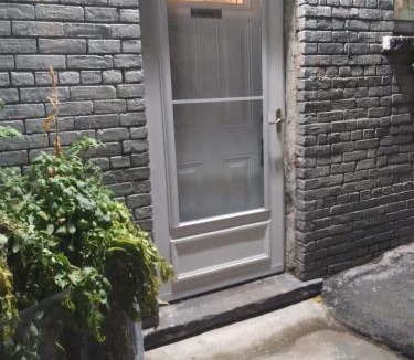 Middletown House | Hidden Gem